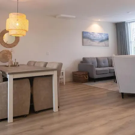 Julia's * Egmond-Binnen